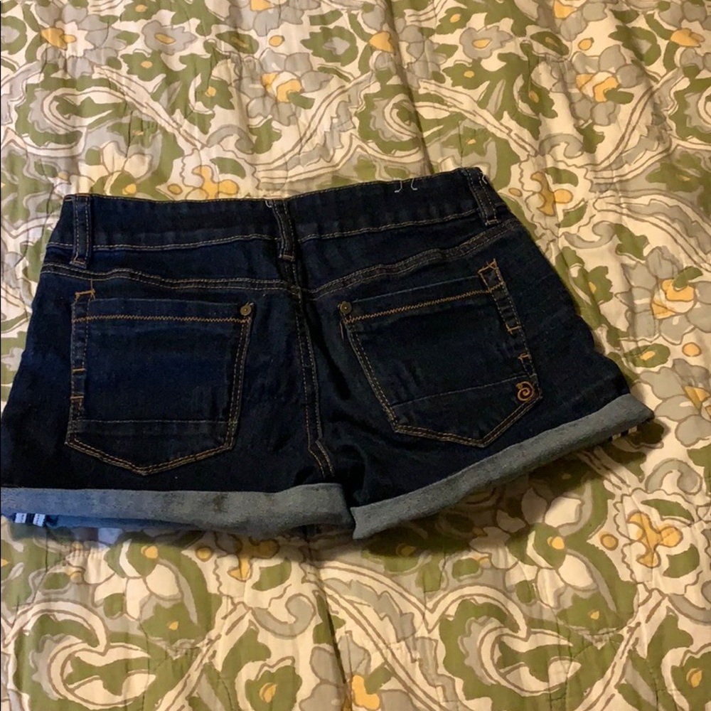 Shorts - Picture 2 of 2